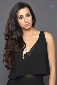 Sanjjanaa Galrani New Photo Shoot - 10 of 10