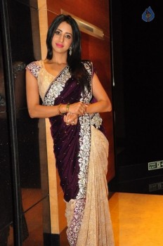 Sanjjanaa Galrani New Photos - 19 of 40