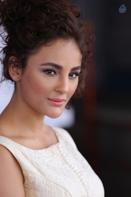 Seerat Kapoor New Photos - 17 of 21