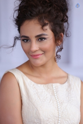 Seerat Kapoor New Photos - 20 of 21