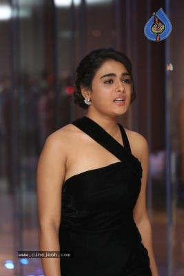 Shalini Pandey Photos - 16 of 21