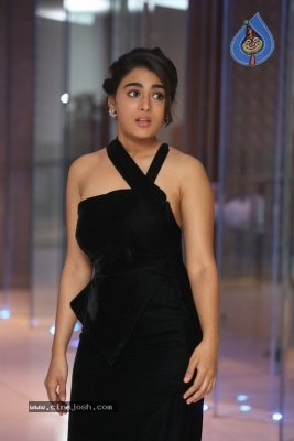 Shalini Pandey Photos - 20 of 21