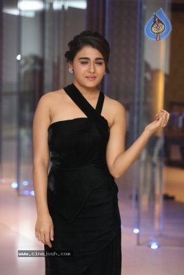 Shalini Pandey Photos - 21 of 21