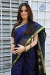 Shradha Arya  Gallery - 11 of 86