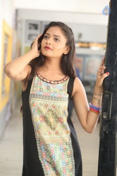 Shreya Vyas Gallery - 18 of 37