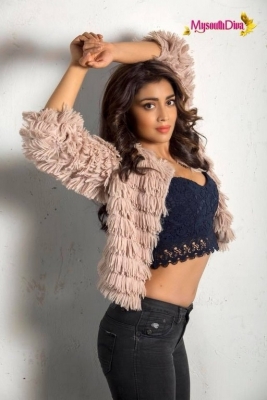 Shriya Saran Latest Images - 6 of 6