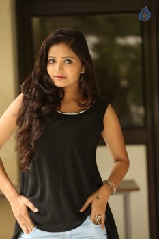 Shriya Vyas New Gallery - 4 of 42