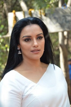 Shweta Menon New photos - 1 of 29