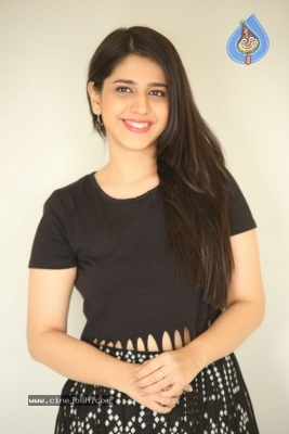 Simran Pareenja New Pics - 8 of 18