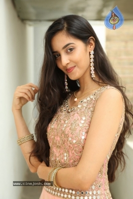 Simrat Kaur Pics - 11 of 30