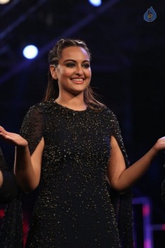 Sonakshi Sinha Photos - 10 of 40