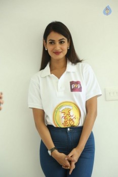 Sonal Chauhan Size Zero Interview Photos - 7 of 63