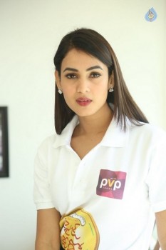 Sonal Chauhan Size Zero Interview Photos - 9 of 63