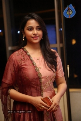 Sridivya Latest Photos - 5 of 21