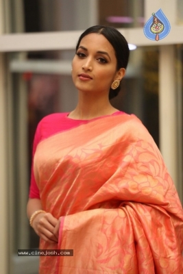 Srinidhi Shetty Gallery - 7 of 12