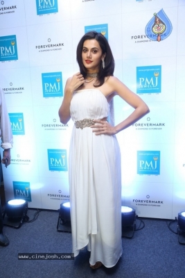Taapsee Pannu New Stills - 9 of 17