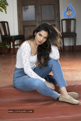  Tanya Hope New Stills - 18 of 21