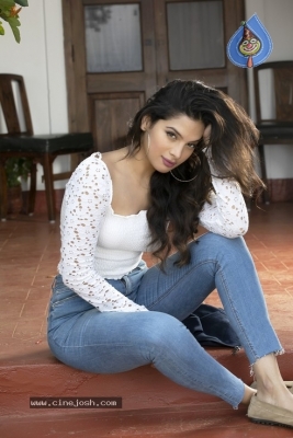  Tanya Hope New Stills - 19 of 21