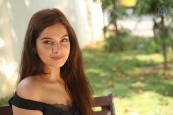 Tanya Hope Photos - 13 of 59