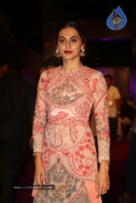 Tapsee At Zee Apsara Awards - 9 of 21