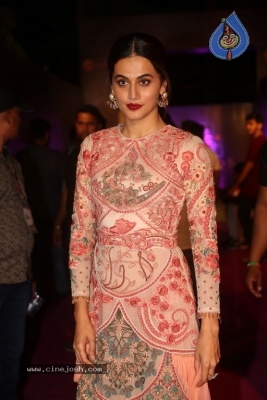 Tapsee At Zee Apsara Awards - 15 of 21