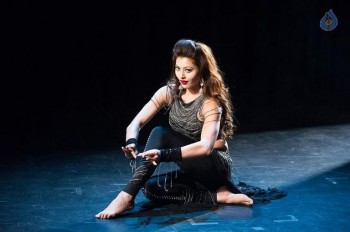 Urvashi Rautela New Photos - 4 of 9