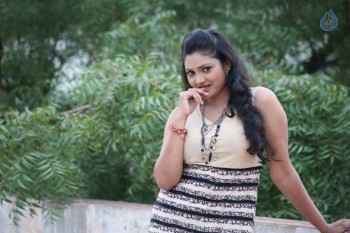 Vasavi Reddy New Photos - 14 of 15