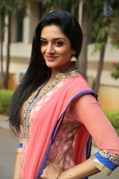 Vimala Raman Latest Gallery - 66 of 69