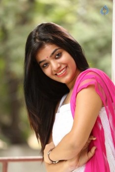 Yamini Bhaskar New Photos - 21 of 49