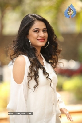 Zara Sha Gallery - 10 of 21