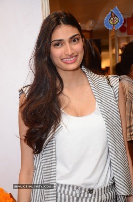 Athiya Shetty Pictures