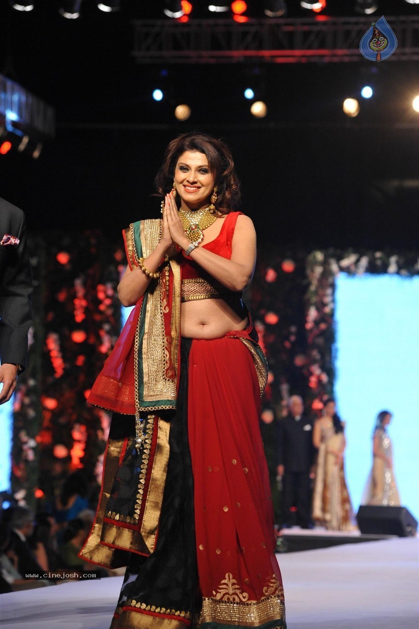 10th Annual Caring with Style Fashion Show - 3 / 141 photos