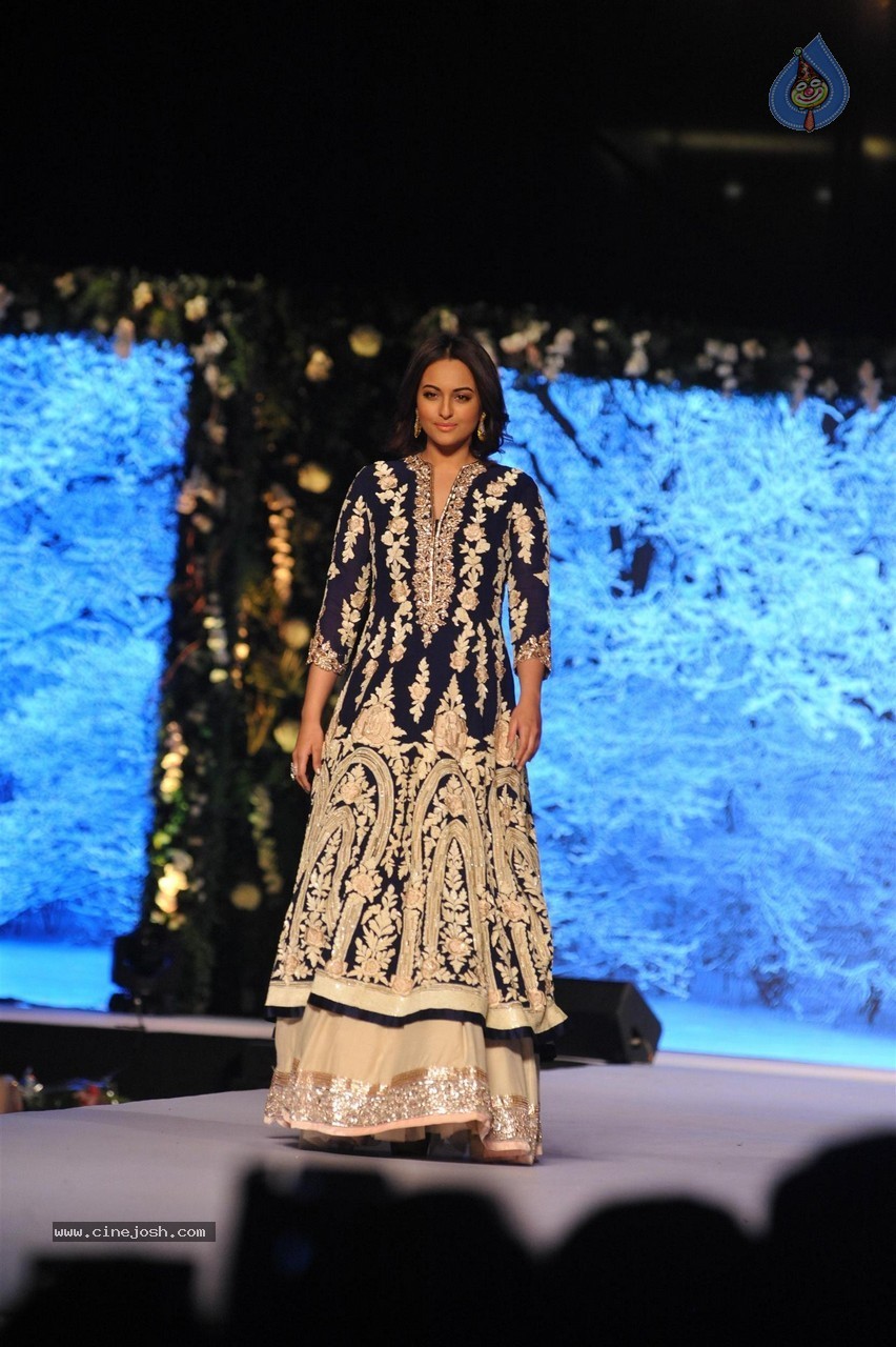 10th Annual Caring with Style Fashion Show - 5 / 141 photos