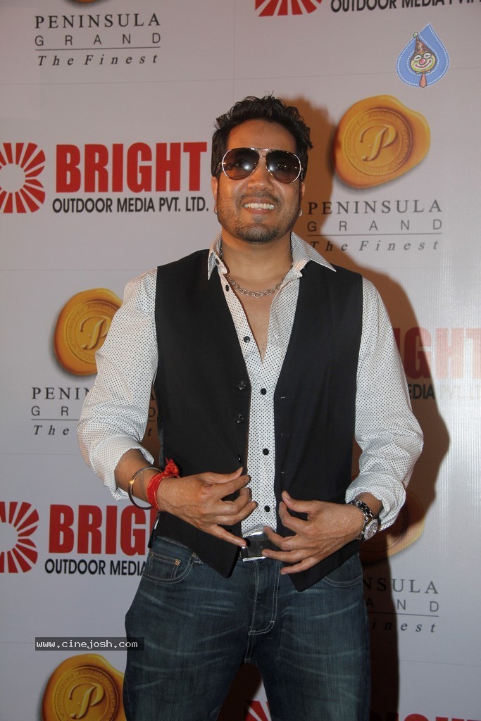2nd Bright Awards n 34th Anniversary of Bright Event - 17 / 42 photos