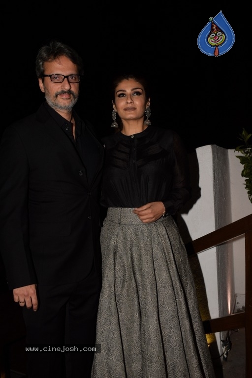 2nd Edition Of Powerbrand Bollywood Film Journalist Award - 2 / 9 photos