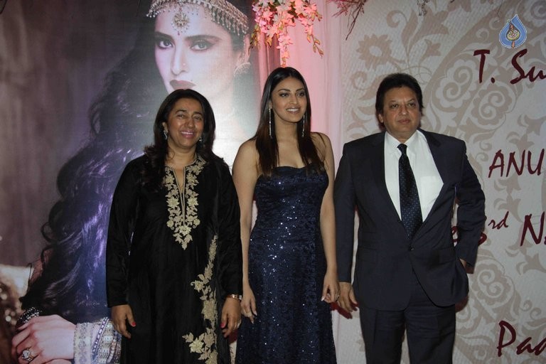 3rd National Yash Chopra Memorial Award Presentation - 46 / 84 photos