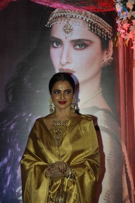 3rd National Yash Chopra Memorial Award Presentation - 51 / 84 photos