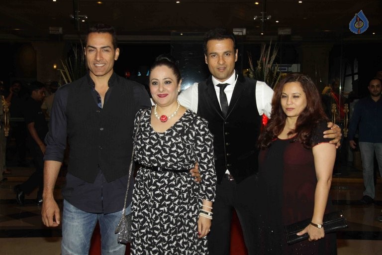 3rd National Yash Chopra Memorial Award Presentation - 57 / 84 photos