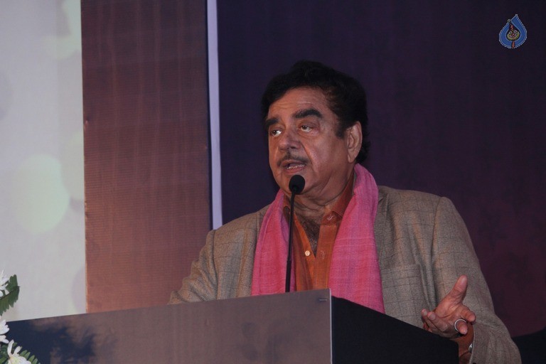 4th National Yash Chopra Awards - 38 / 62 photos