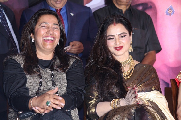 4th National Yash Chopra Awards - 49 / 62 photos