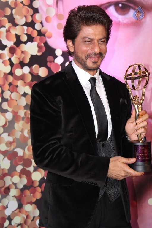 4th National Yash Chopra Awards - 51 / 62 photos