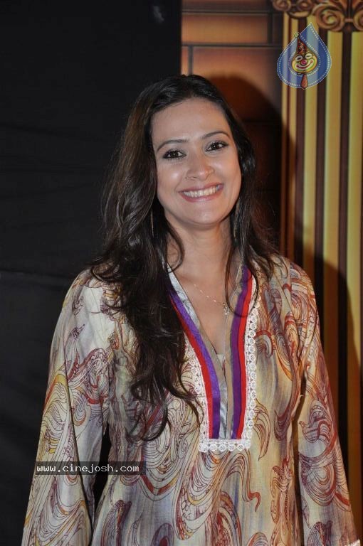 5th Boroplus Gold Awards 2012 - 80 / 128 photos