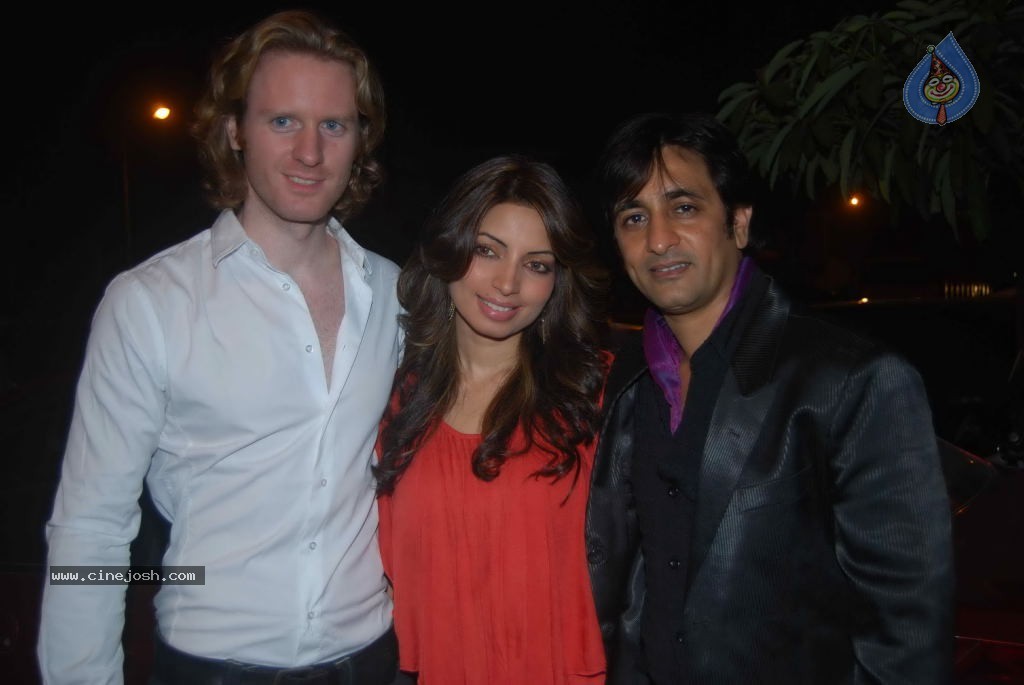 7 Flags Restaurant Launch - 38 / 49 photos