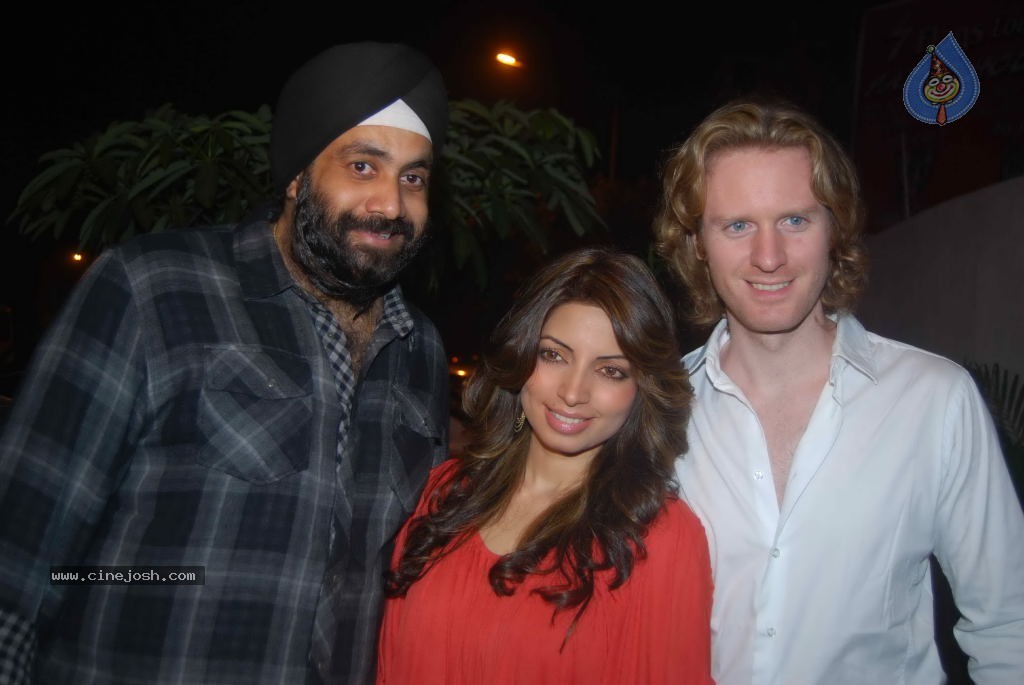 7 Flags Restaurant Launch - 42 / 49 photos