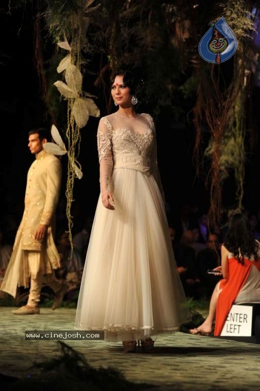 Aamby Valley India Bridal Fashion Week 2012 - 26 / 71 photos