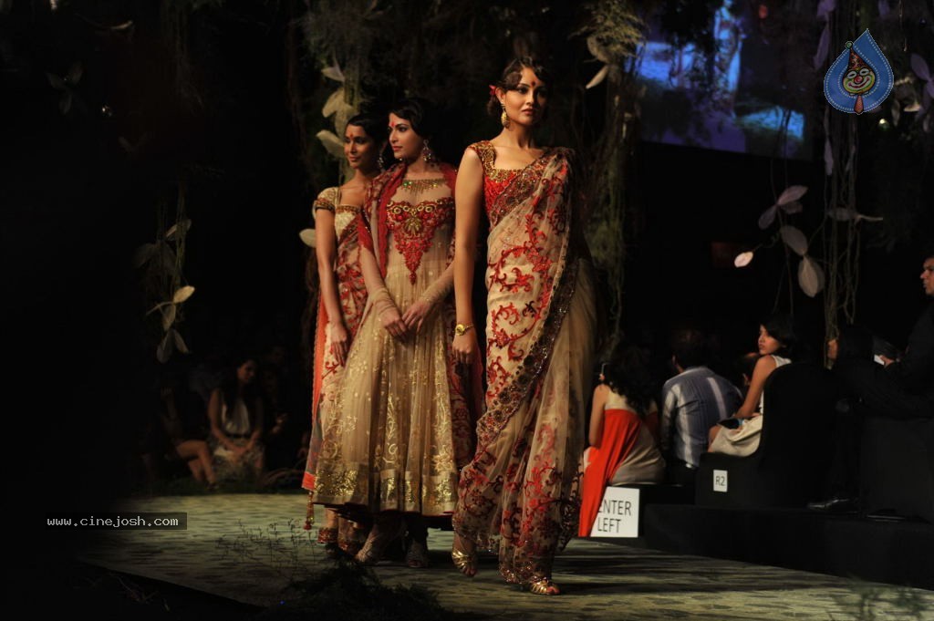 Aamby Valley India Bridal Fashion Week 2012 - 33 / 71 photos