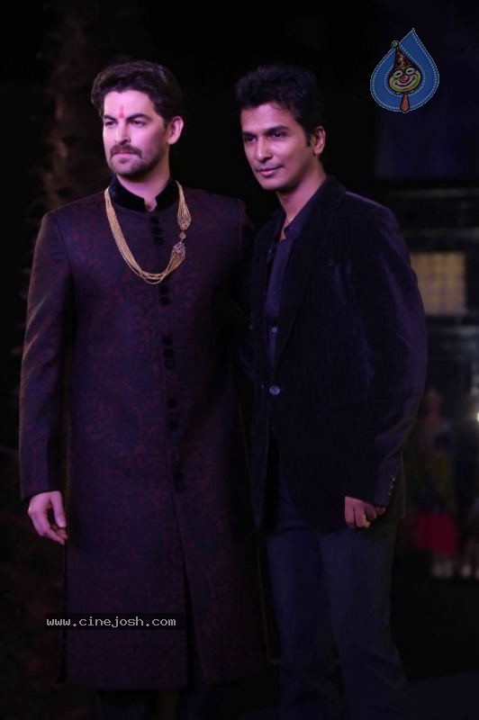 Aamby Valley India Bridal Week Day 1 All Shows  - 32 / 90 photos