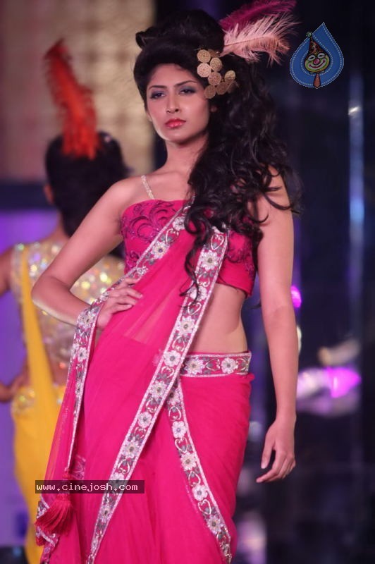 Aamby Valley India Bridal Week Day 1 All Shows  - 39 / 90 photos