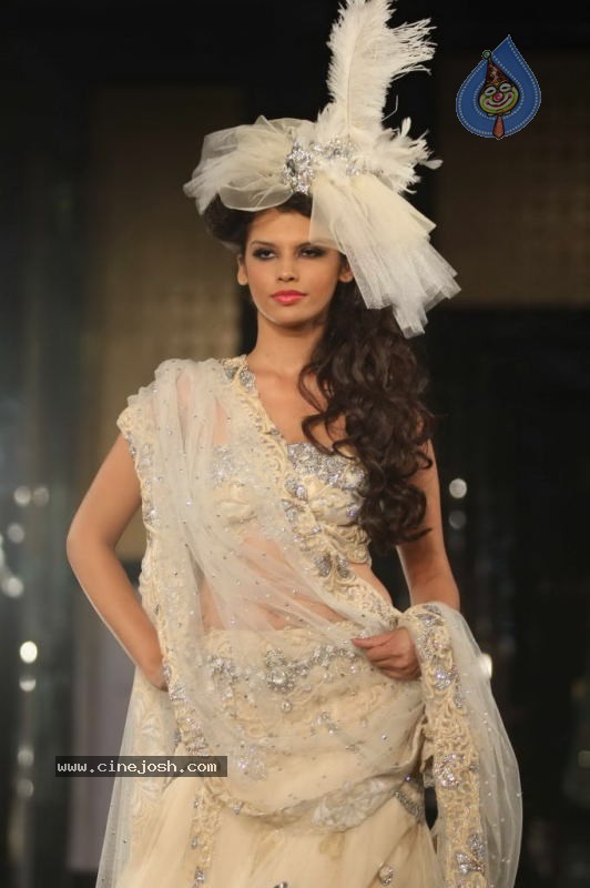 Aamby Valley India Bridal Week Day 1 All Shows  - 40 / 90 photos