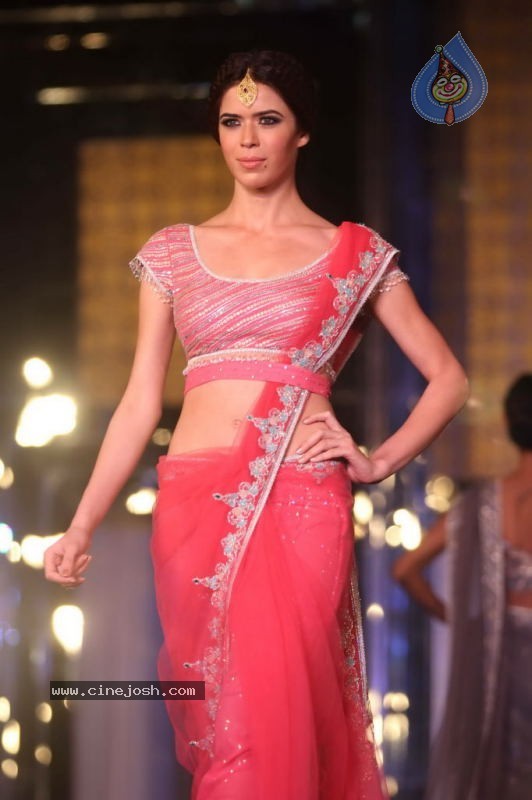 Aamby Valley India Bridal Week Day 1 All Shows  - 43 / 90 photos